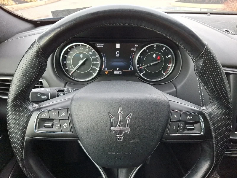 2022 Maserati Levante - Image 11 of 12