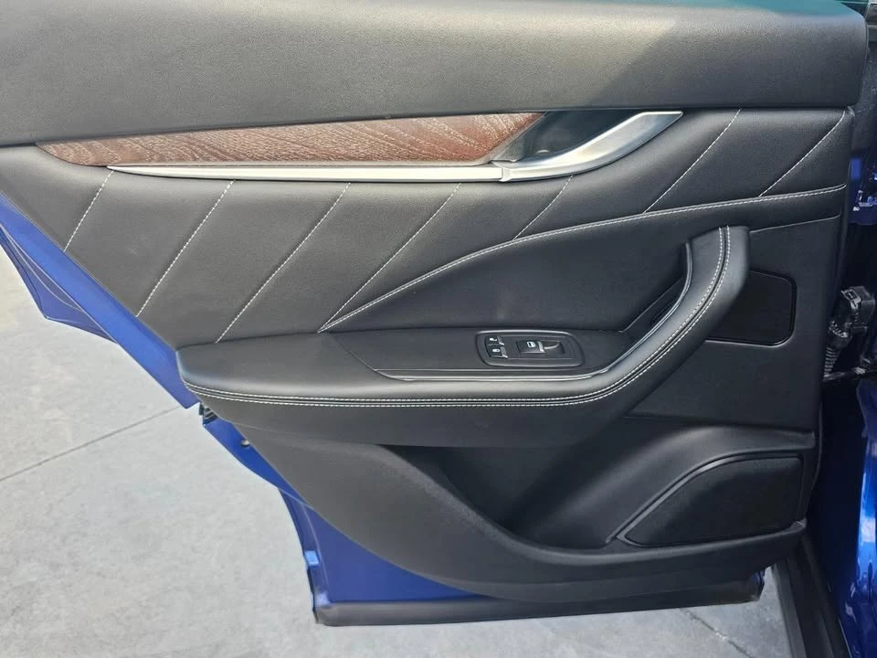 2022 Maserati Levante - Image 15 of 20