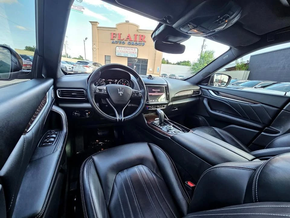 2022 Maserati Levante - Image 18 of 20