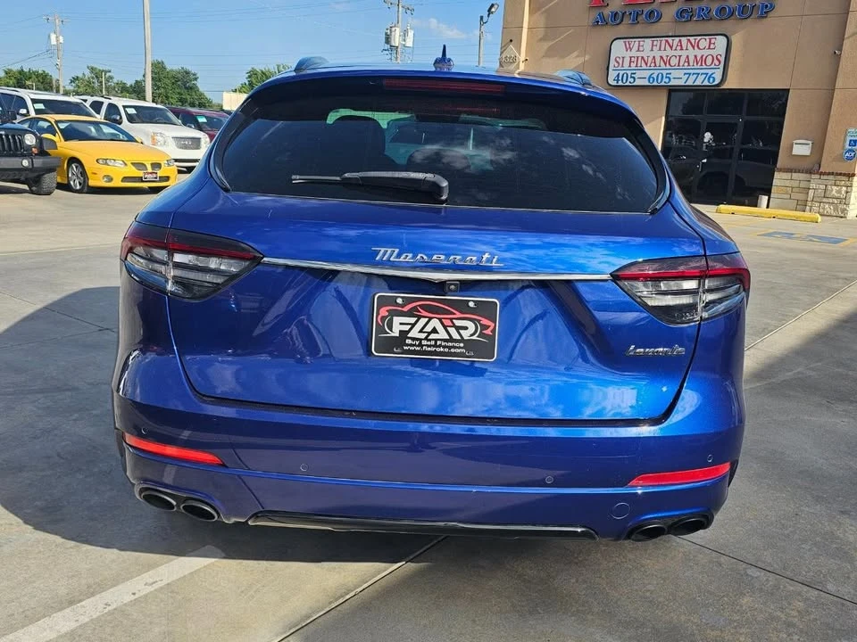 2022 Maserati Levante - Image 5 of 20