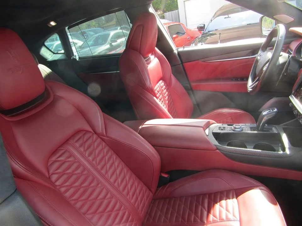2022 Maserati Levante - Image 5 of 16