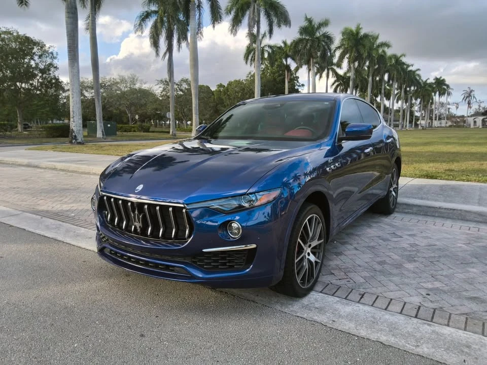 2022 Maserati Levante - Image 2 of 20