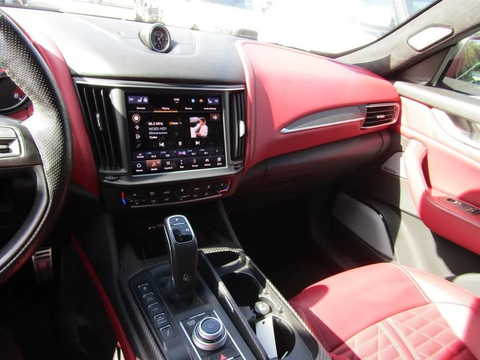 2022 Maserati Levante - Image 10 of 16