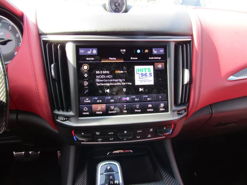 2022 Maserati Levante - Image 11 of 16