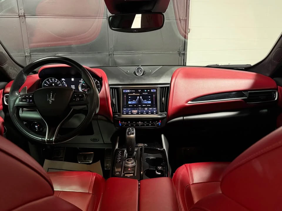2022 Maserati Levante - Image 7 of 20