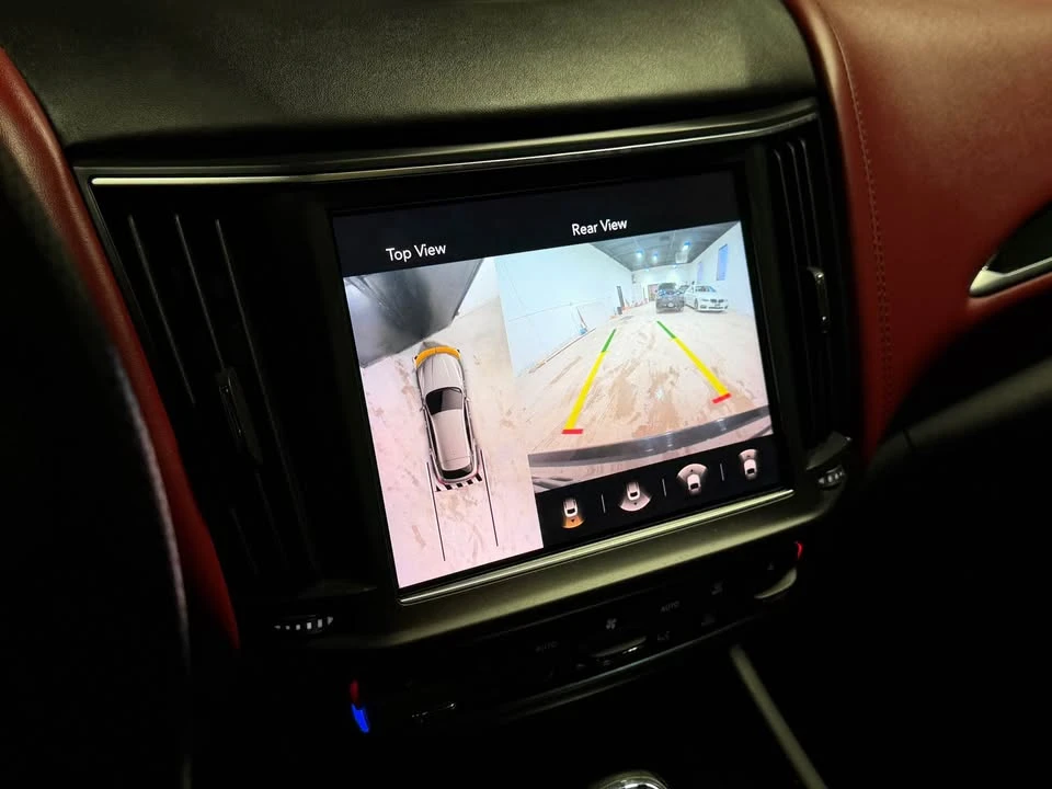 2022 Maserati Levante - Image 19 of 20