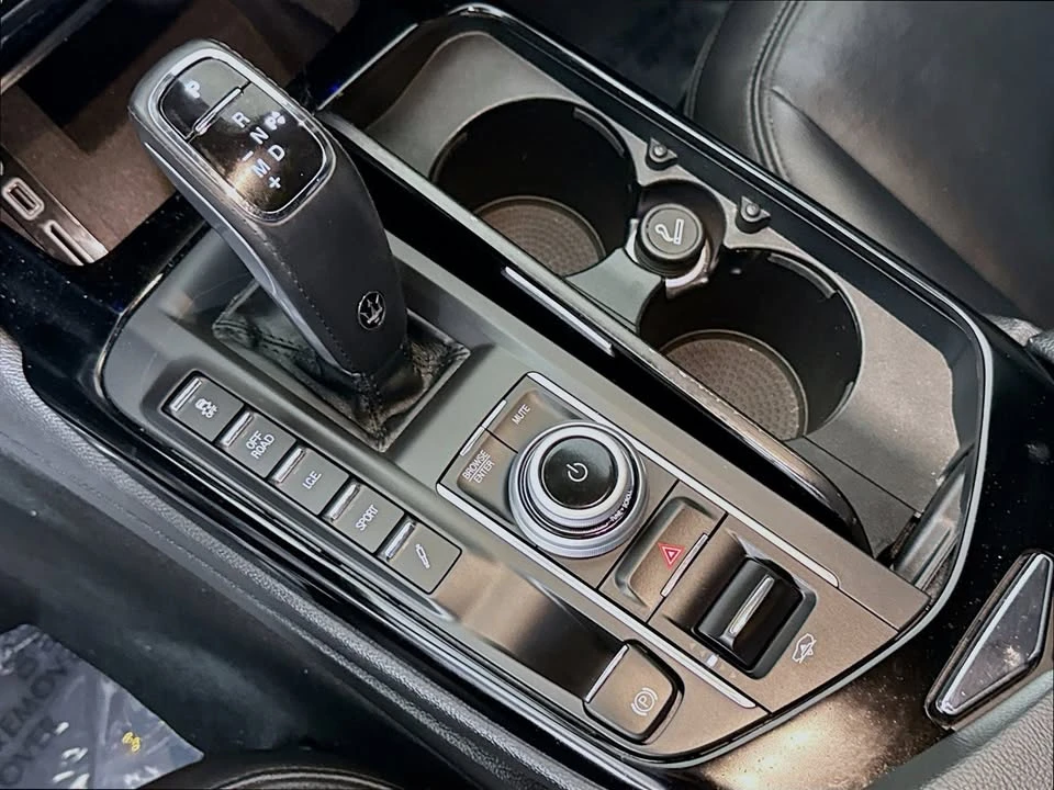 2022 Maserati Levante - Image 13 of 19