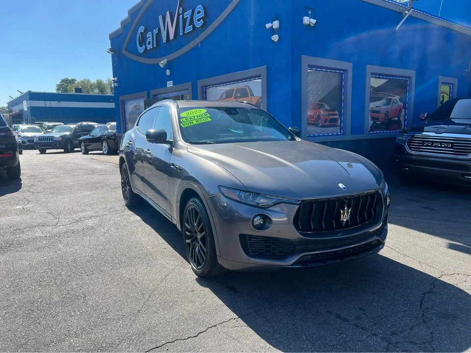 2022 Maserati Levante - Image 2 of 20