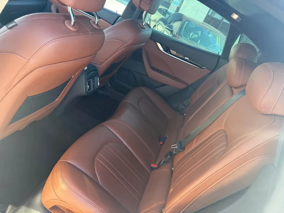 2022 Maserati Levante - Image 14 of 20