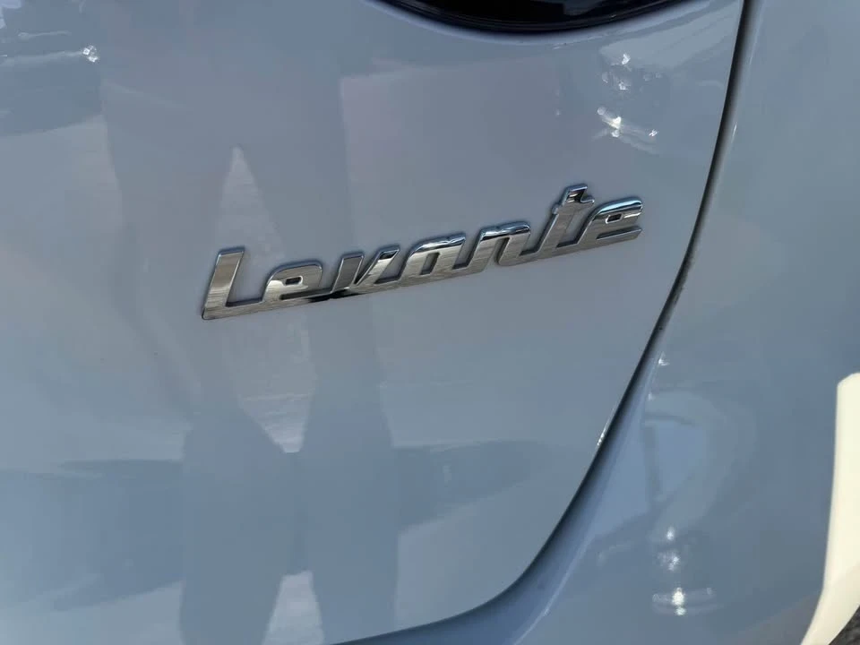 2022 Maserati Levante - Image 9 of 20