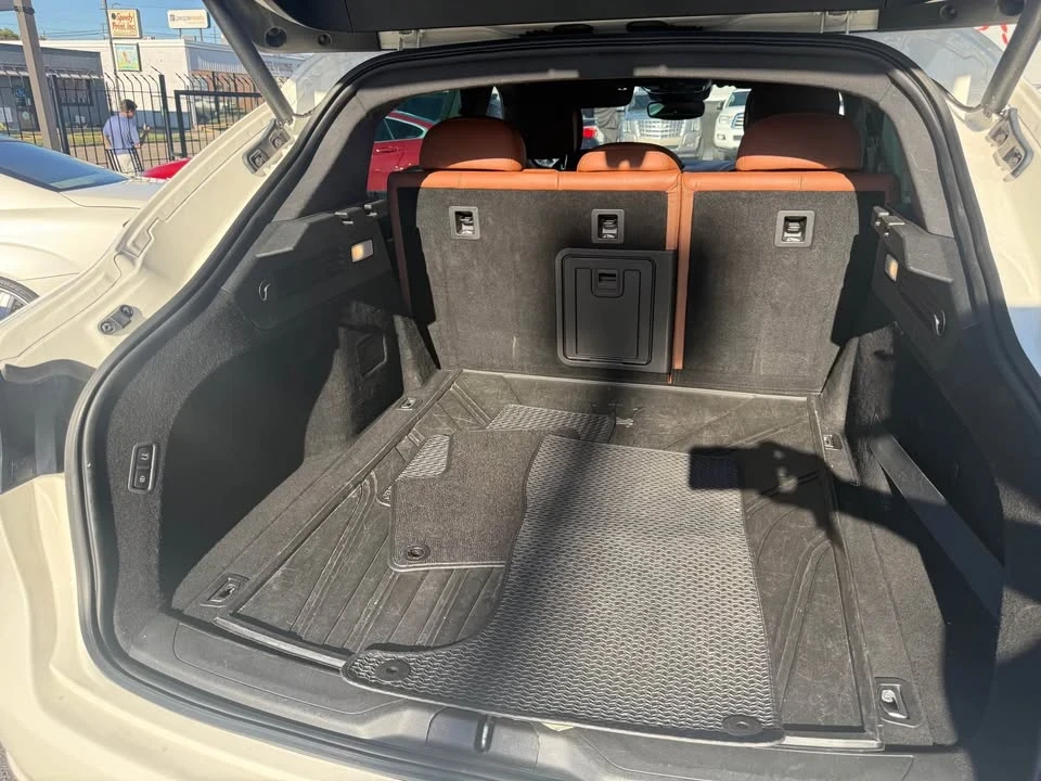 2022 Maserati Levante - Image 11 of 20