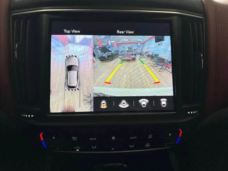 2022 Maserati Levante - Image 16 of 20