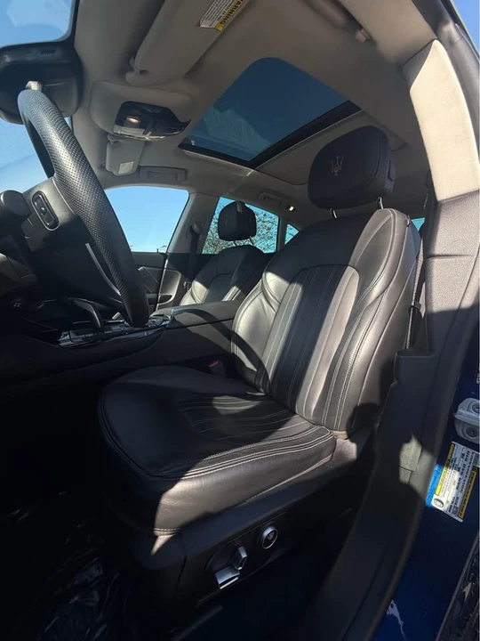2022 Maserati Levante - Image 9 of 11