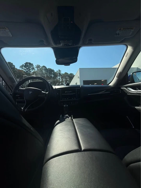 2022 Maserati Levante - Image 10 of 11