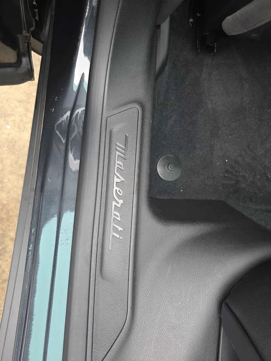 2022 Maserati Levante - Image 3 of 12