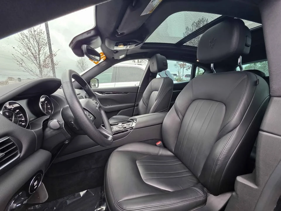 2022 Maserati Levante - Image 6 of 12