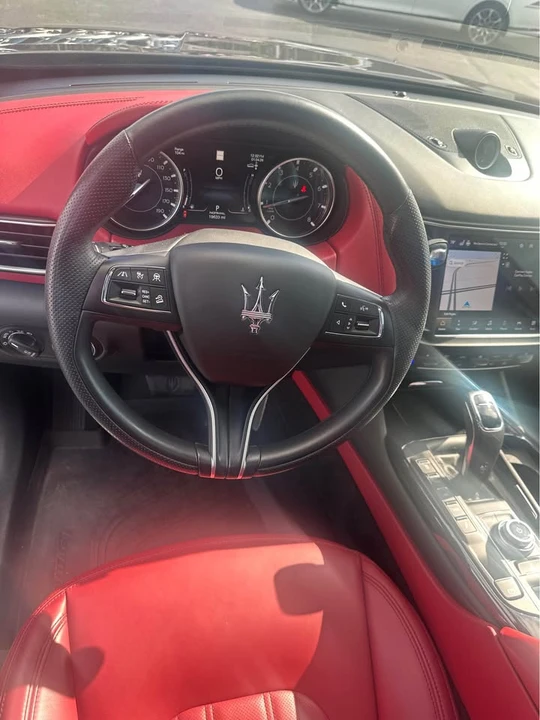 2022 Maserati Levante - Image 7 of 11