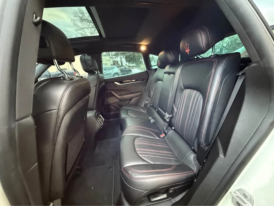 2022 Maserati Levante - Image 9 of 11