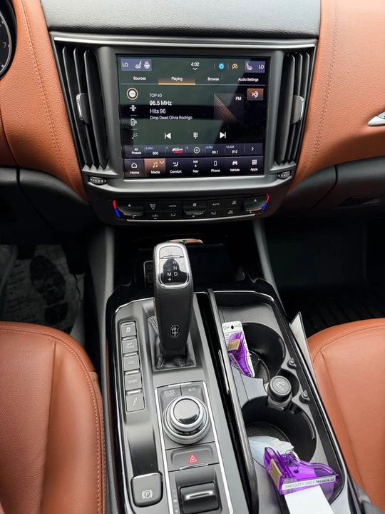 2022 Maserati Levante - Image 6 of 7