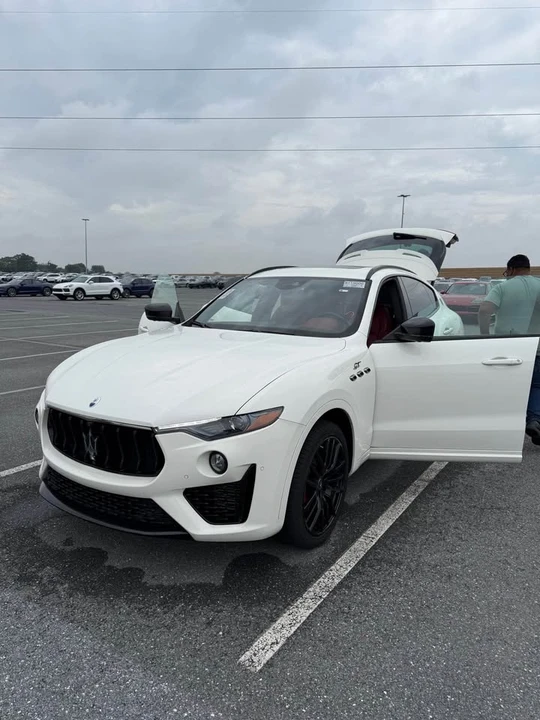 2022 Maserati Levante GTS - Image 3 of 13