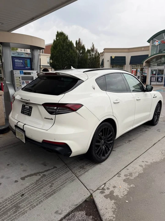 2022 Maserati Levante GTS - Image 2 of 13