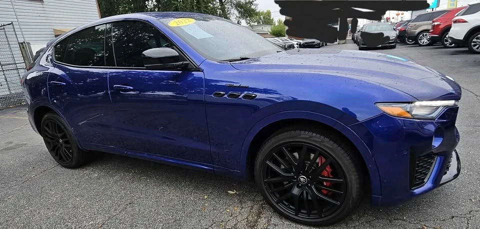 2022 Maserati Levante Modena - Image 3 of 8