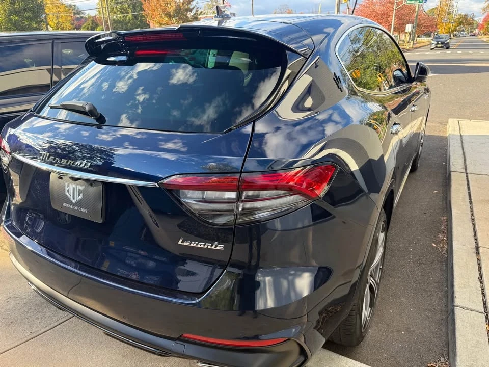 2022 Maserati Levante Modena - Image 7 of 20