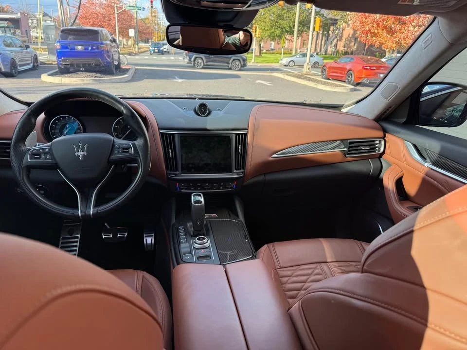 2022 Maserati Levante Modena - Image 10 of 20