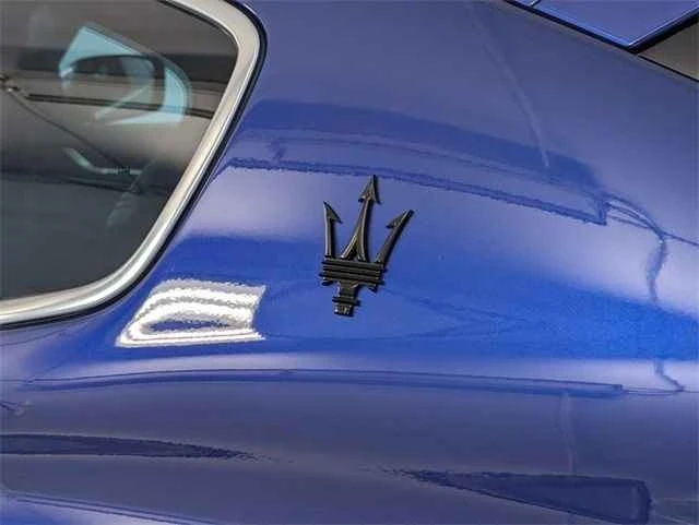 2022 Maserati Levante Modena - Image 9 of 18