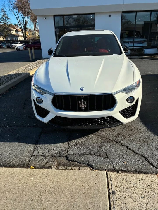 2022 Maserati Levante Modena - Image 2 of 6