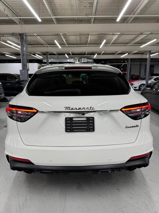 2022 Maserati Levante Modena - Image 3 of 9