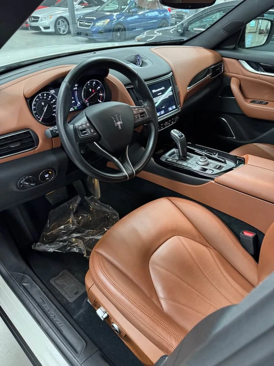 2022 Maserati Levante Modena - Image 5 of 9