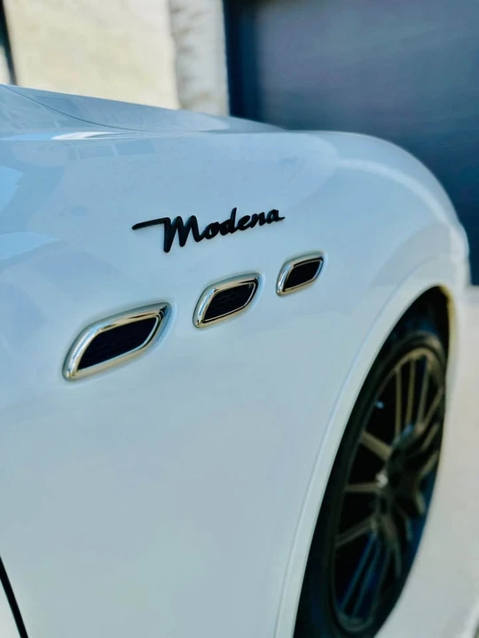 2022 Maserati Levante Modena - Image 18 of 19
