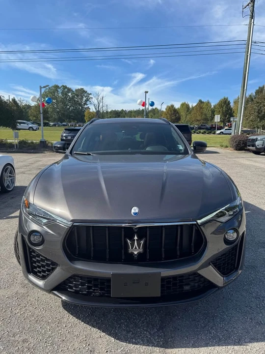 2022 Maserati Levante Modena - Image 2 of 17