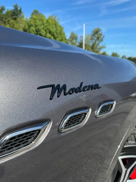 2022 Maserati Levante Modena - Image 7 of 17