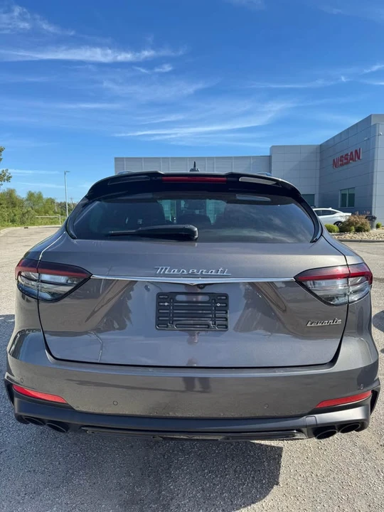 2022 Maserati Levante Modena - Image 9 of 17