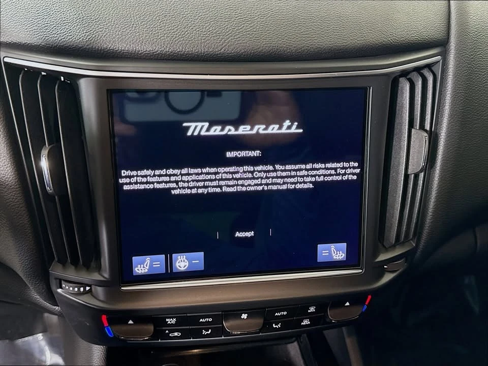 2022 Maserati Levante - Image 12 of 20