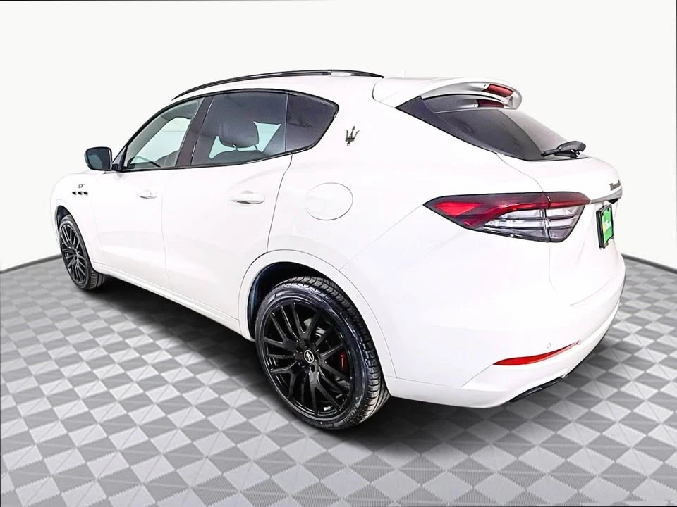 2022 Maserati Levante - Image 3 of 20