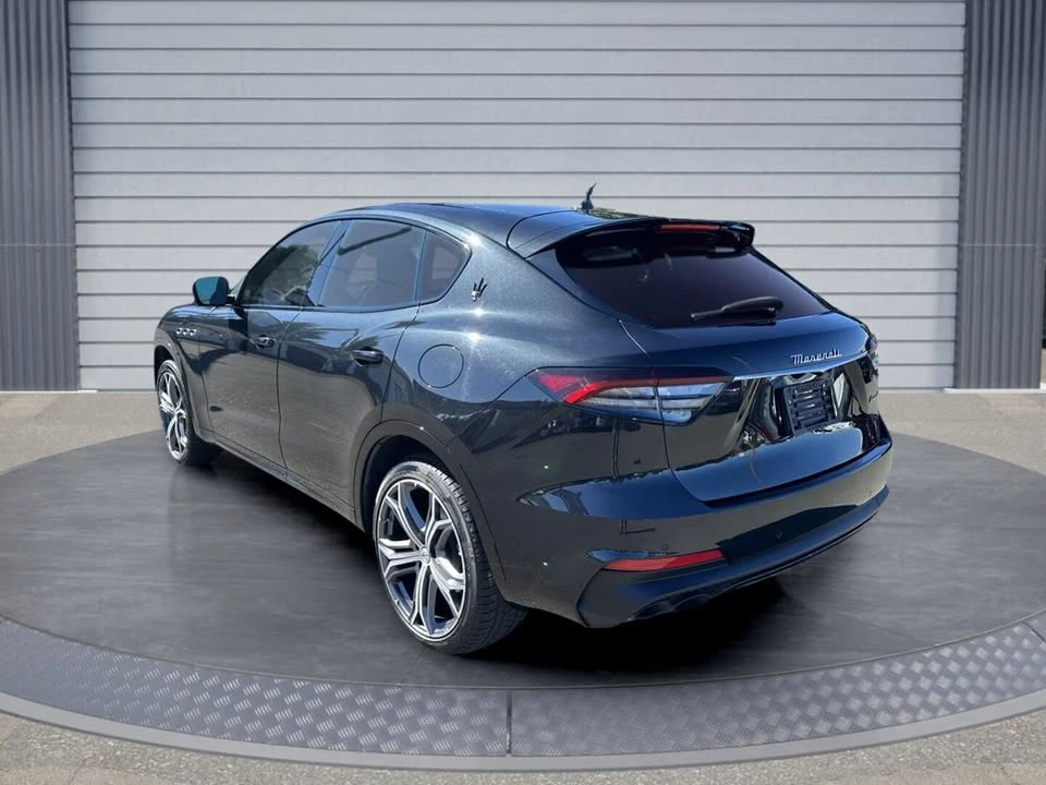 2022 Maserati Levante - Image 3 of 10