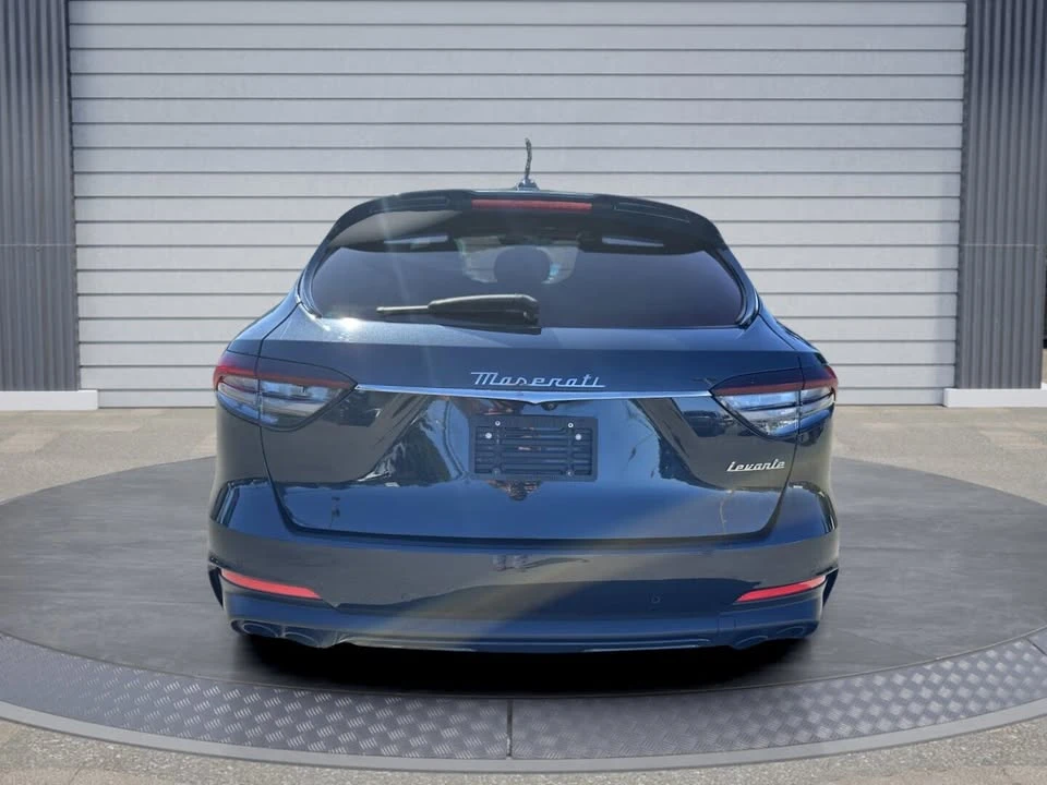 2022 Maserati Levante - Image 4 of 10