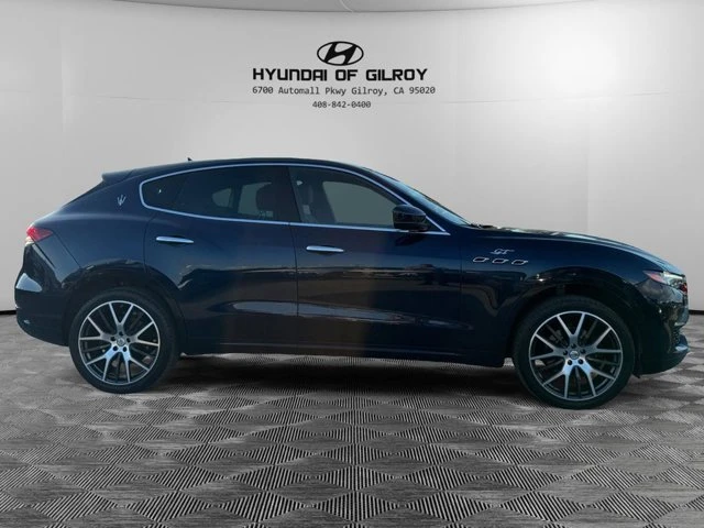 2022 Maserati Levante - Image 4 of 19