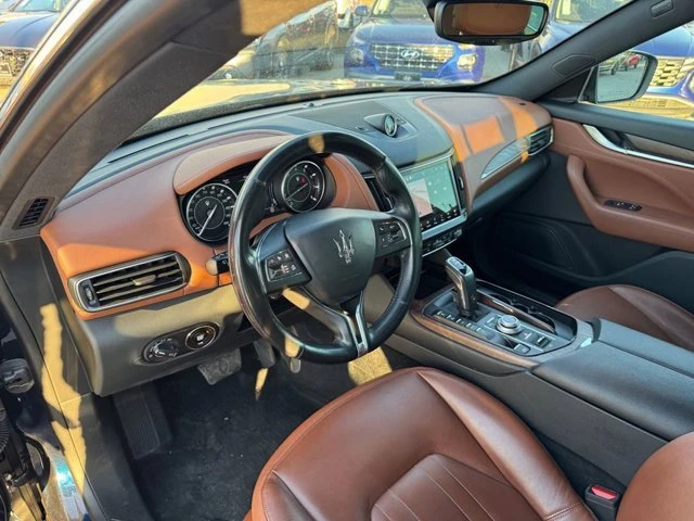 2022 Maserati Levante - Image 12 of 19