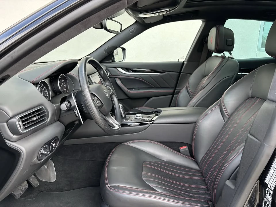 2022 Maserati Levante - Image 5 of 11