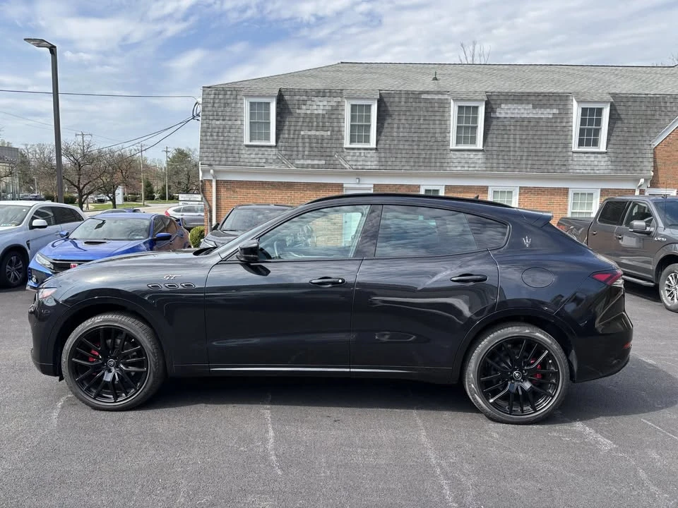 2022 Maserati Levante - Image 3 of 11