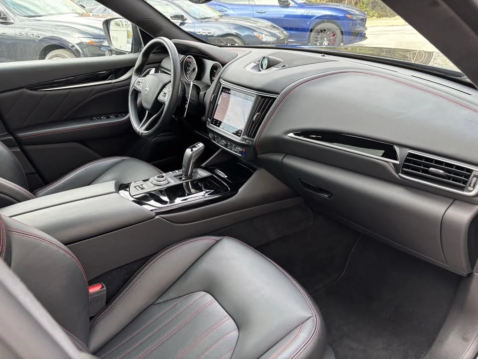 2022 Maserati Levante - Image 7 of 11