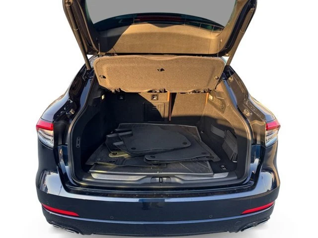2022 Maserati Levante - Image 8 of 19