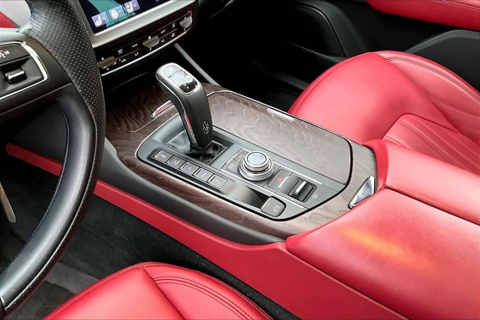 2022 Maserati Levante - Image 7 of 9