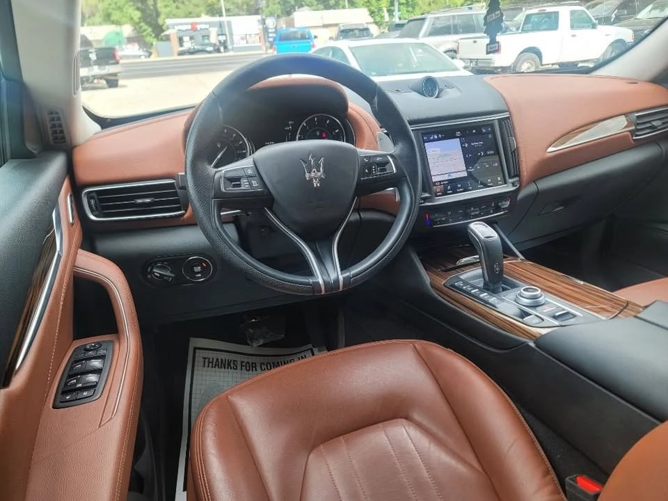 2022 Maserati Levante - Image 16 of 20
