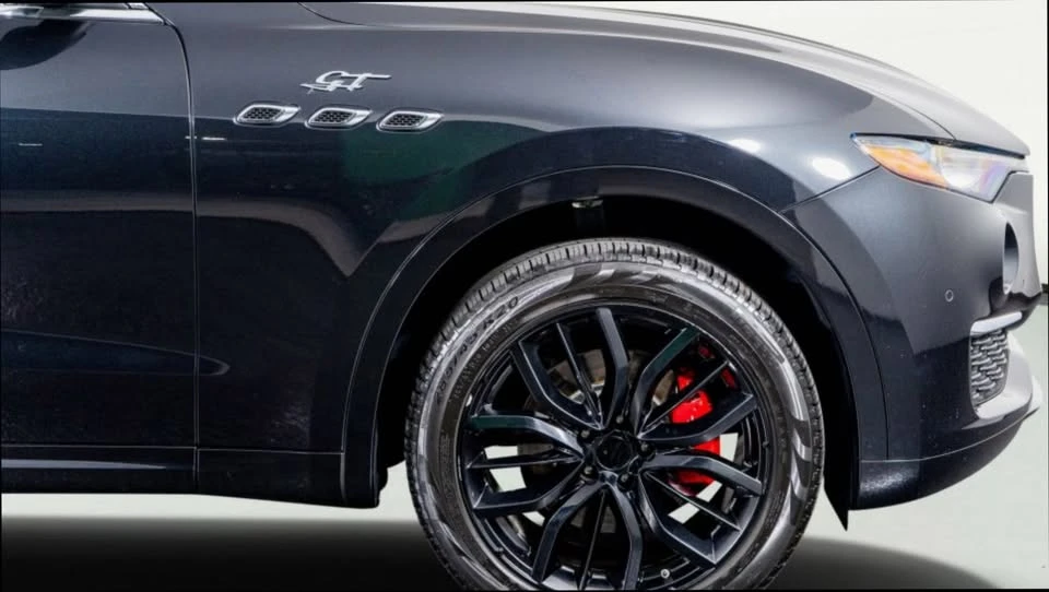 2022 Maserati Levante - Image 5 of 16