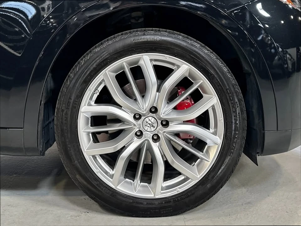 2022 Maserati Levante - Image 11 of 16
